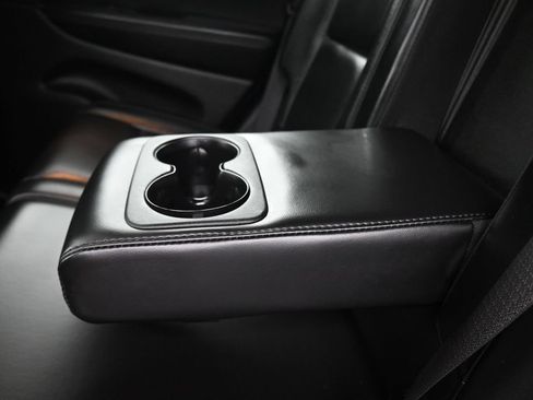 Used 2020 Jeep Grand Cherokee Limited AWD/4WD image 33
