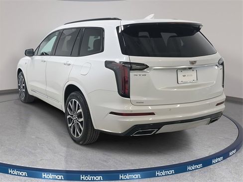 Used 2023 Cadillac XT6 Sport image 7