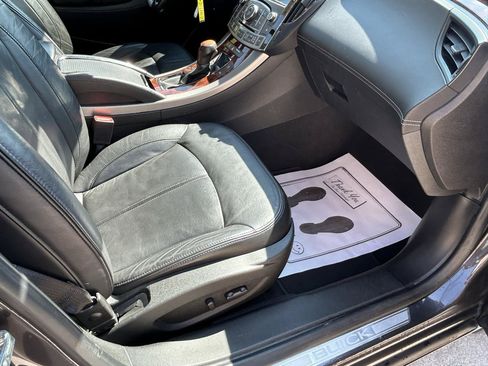 Used 2013 Buick LaCrosse Leather FWD image 12