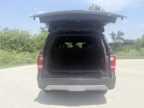 Used 2019 Ford Expedition XLT AWD/4WD image 8