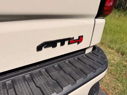 New 2026 GMC Sierra 1500 AT4 w/ Technology Package AWD/4WD image 8