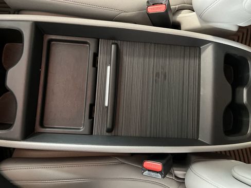 Used 2024 Honda Odyssey Touring image 23