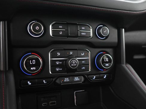 Used 2021 Chevrolet Tahoe RST w/ Luxury Package AWD/4WD image 26