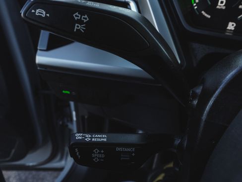 Used 2022 Audi Q4 e-tron Premium Plus image 23