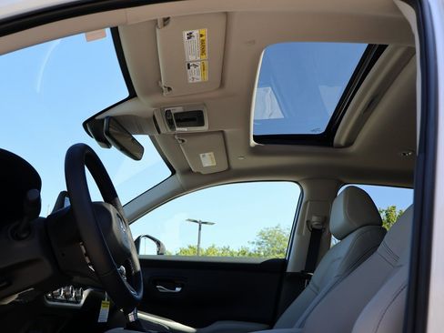 New 2026 Honda HR-V EX-L image 24