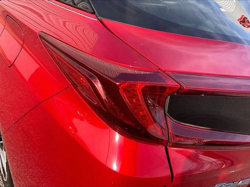 Used 2019 Toyota Prius Prime Premium image 33