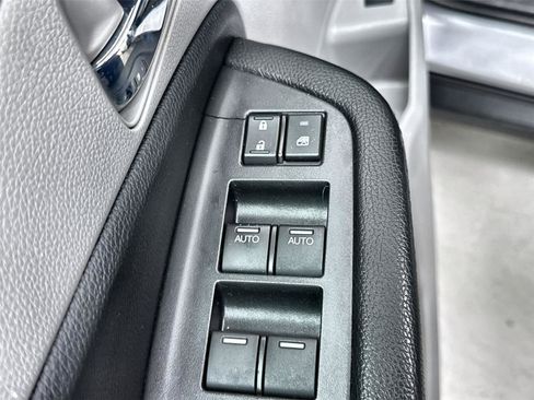 Used 2021 Honda Pilot Special Edition image 12