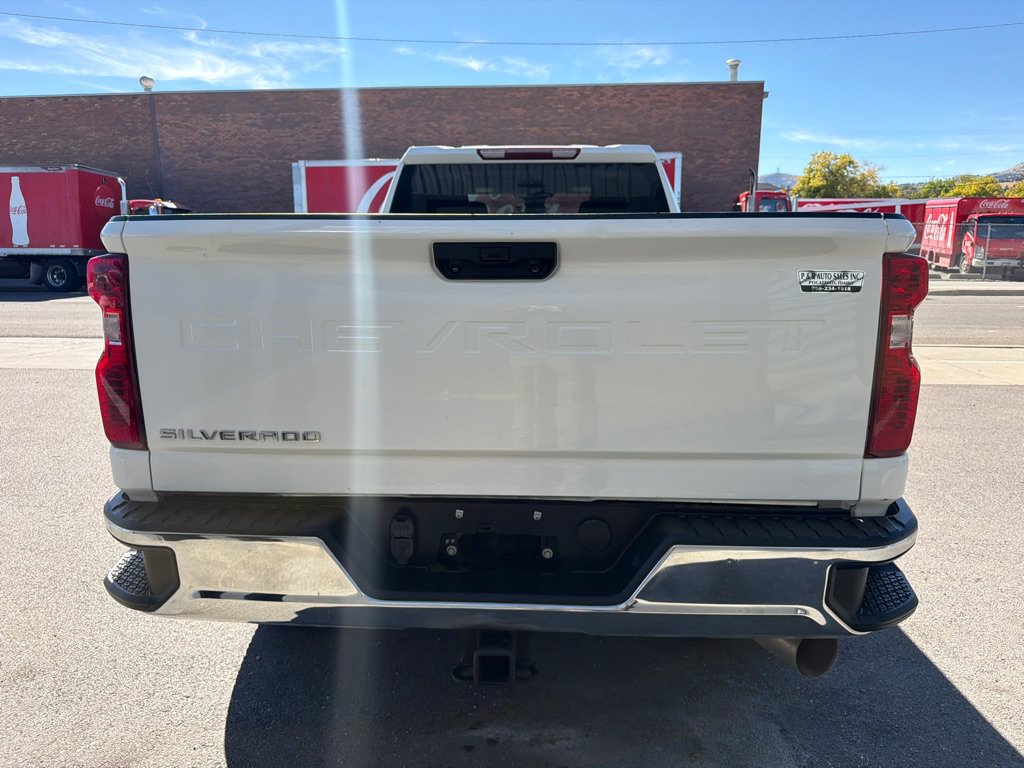 Used 2025 Chevrolet Silverado 3500 W/T AWD/4WD image 4