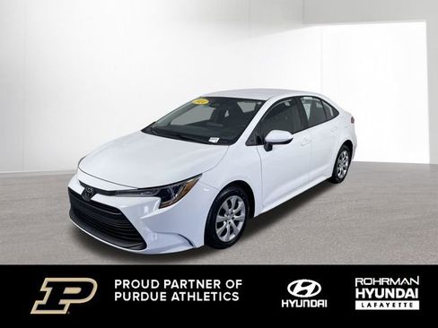 Used 2024 Toyota Corolla LE FWD image 1