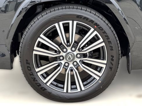 New 2026 Lexus LX 700h Luxury AWD/4WD image 12