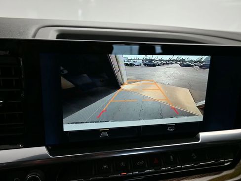 Used 2024 Chevrolet Silverado 1500 RST AWD/4WD image 33