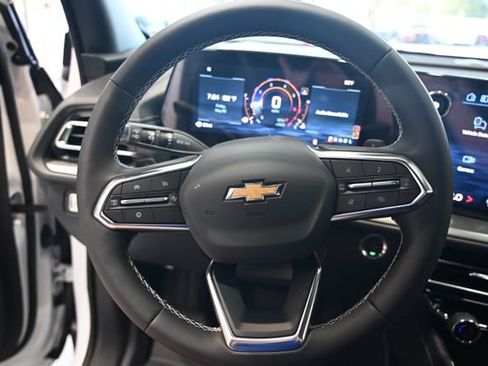 New 2026 Chevrolet Traverse LT w/ Driver Confidence Package FWD image 22