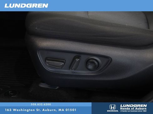 Used 2020 Toyota RAV4 XLE w/ Convenience Package image 8