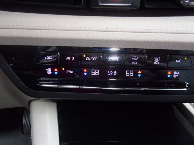 Used 2023 Buick Envision Avenir FWD image 25