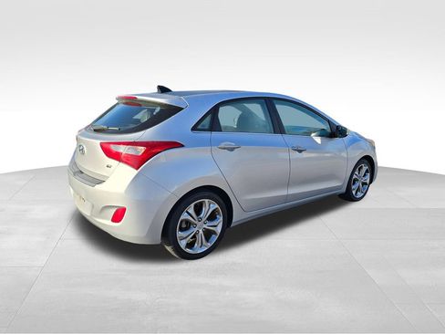 Used 2013 Hyundai Elantra GT w/ Tech Pkg image 9