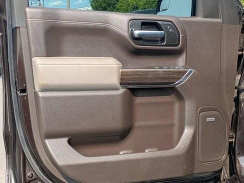 Used 2019 Chevrolet Silverado 1500 LT Trail Boss AWD/4WD image 6