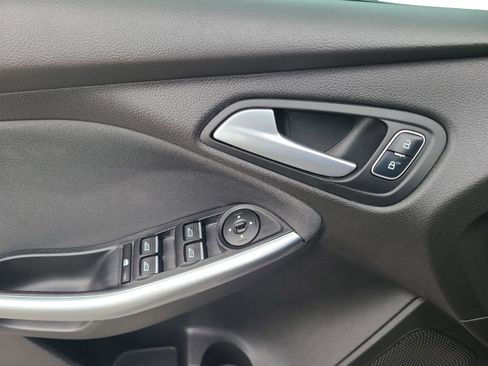 Used 2016 Ford Focus ST FWD image 10