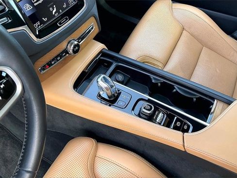 Used 2019 Volvo XC90 T8 Inscription w/ Advanced Package image 13