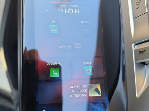 Used 2025 BMW 740i xDrive image 29