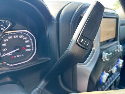 Used 2020 GMC Sierra 2500 SLT image 17