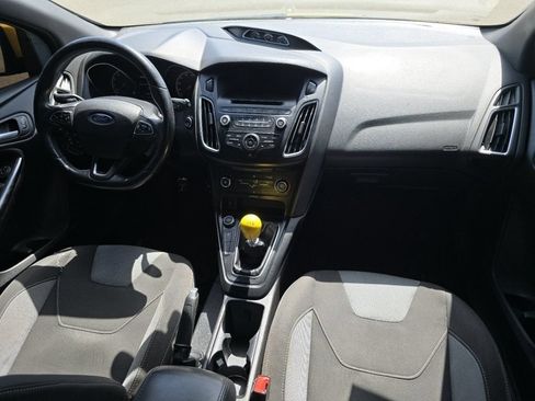 Used 2017 Ford Focus ST FWD image 21
