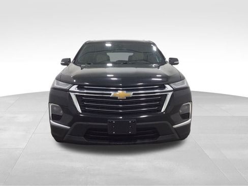 Used 2023 Chevrolet Traverse LT image 6