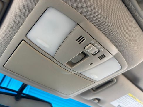 Used 2011 INFINITI G37 Journey w/ Premium Pkg image 35