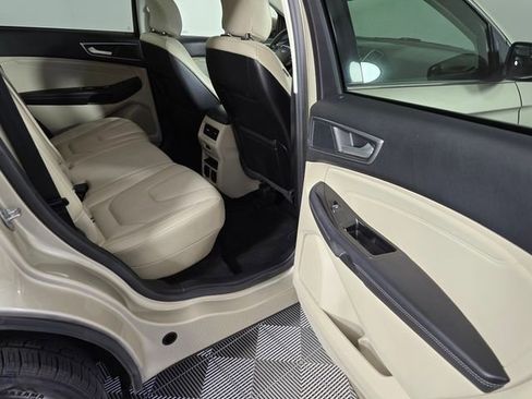 Used 2018 Ford Edge Titanium w/ Equipment Group 301A AWD/4WD image 13