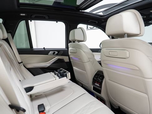 Certified 2025 BMW X5 M60i image 23