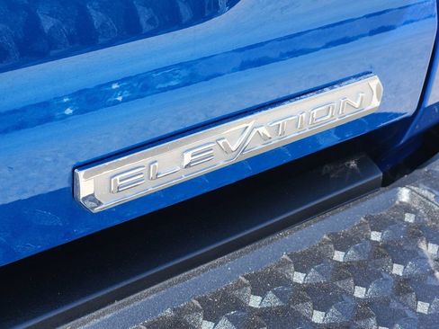 Used 2024 GMC Canyon Elevation w/ Convenience Package AWD/4WD image 12