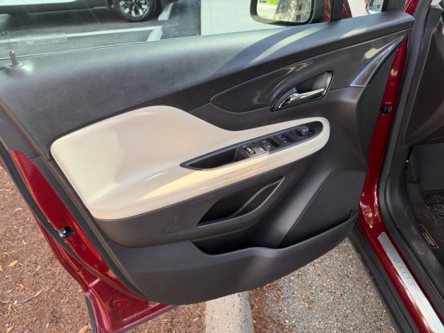 Used 2021 Buick Encore Preferred w/ Safety Package AWD/4WD image 10