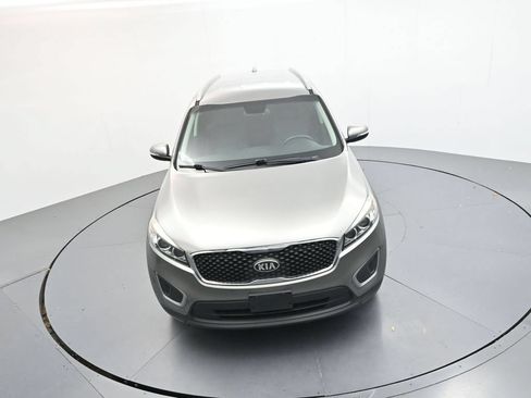 Used 2017 Kia Sorento FWD image 24