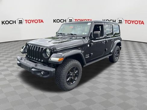 Used 2019 Jeep Wrangler Unlimited Sahara w/ Quick Order Package 24M Moab AWD/4WD image 3