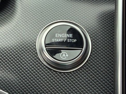 Used 2026 Mercedes-Benz C 300 4MATIC Sedan image 23