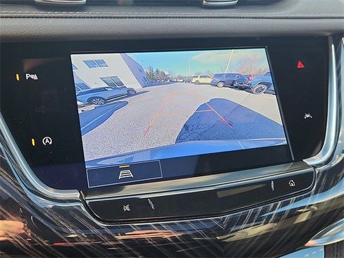 Certified 2025 Cadillac XT6 Premium Luxury image 19