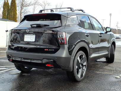 New 2026 Nissan Kicks SR w/ Cold Weather Package
