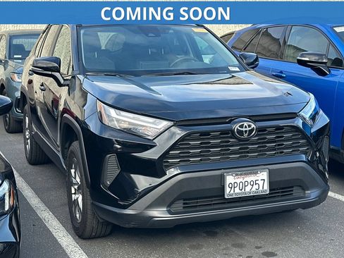 Used 2024 Toyota RAV4 XLE w/ Convenience Package FWD image 1
