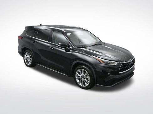 Used 2022 Toyota Highlander Limited image 49