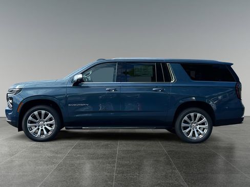 New 2025 Chevrolet Suburban Premier w/ Sun And Tow Package image 4