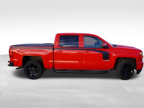 Used 2017 Chevrolet Silverado 1500 LT w/ Rally 2 Edition AWD/4WD image 2