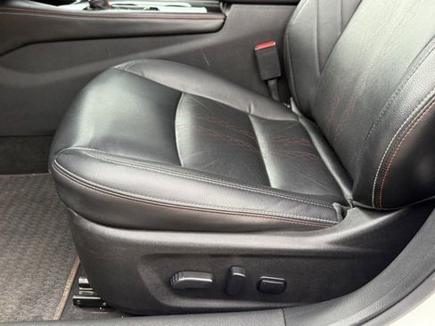 Used 2023 Nissan Altima 2.5 SR w/ SR Premium Package image 14