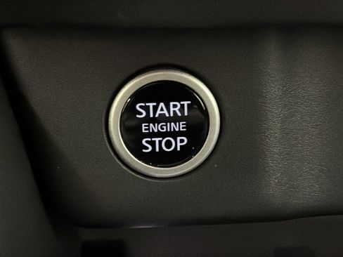Used 2023 Nissan Rogue Platinum w/ Platinum Premium Package FWD image 35