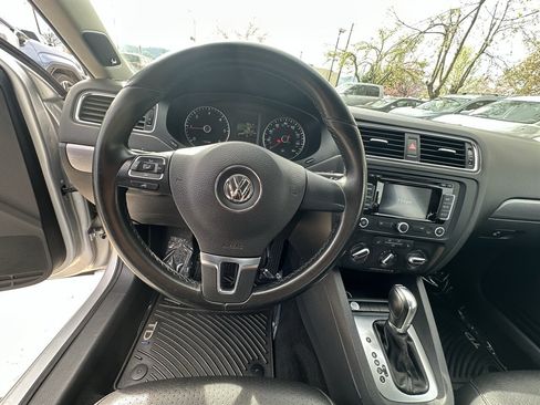 Used 2014 Volkswagen Jetta TDI FWD image 46