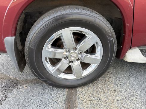 Used 2011 Nissan Armada Platinum w/ 2nd Row Captain Seat Pkg image 43