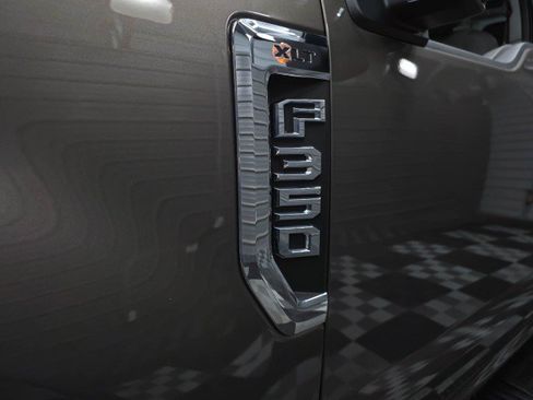 Used 2022 Ford F350 XLT w/ FX4 Off-Road Package AWD/4WD image 40