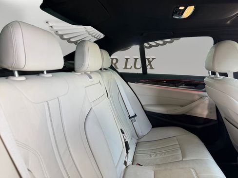 Used 2019 BMW 530i w/ Convenience Package RWD image 24