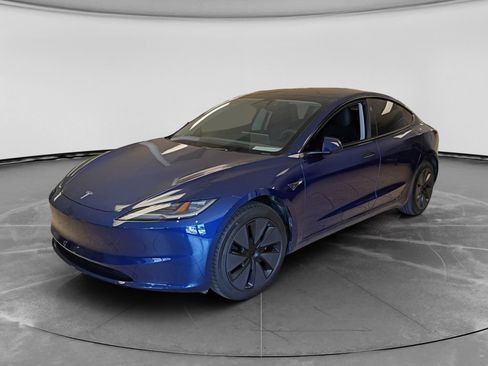 Used 2025 Tesla Model 3 Long Range RWD image 1
