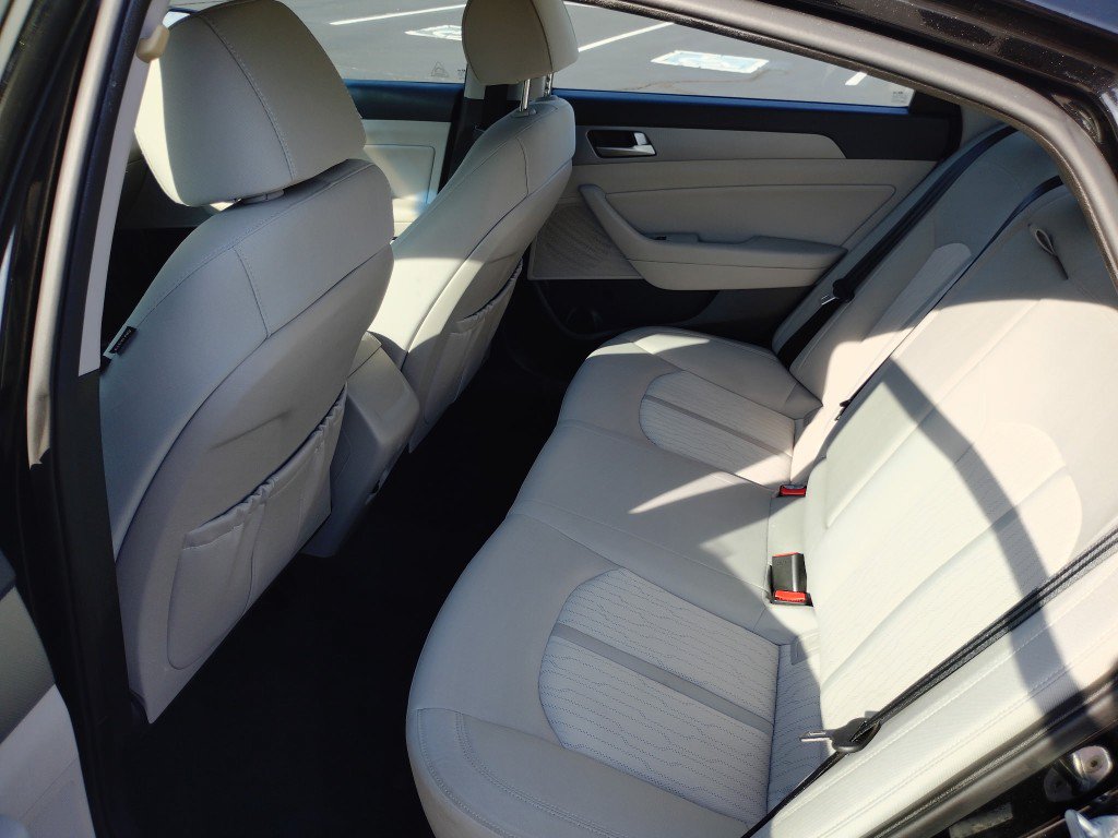 Used 2018 Hyundai Sonata SE FWD image 9
