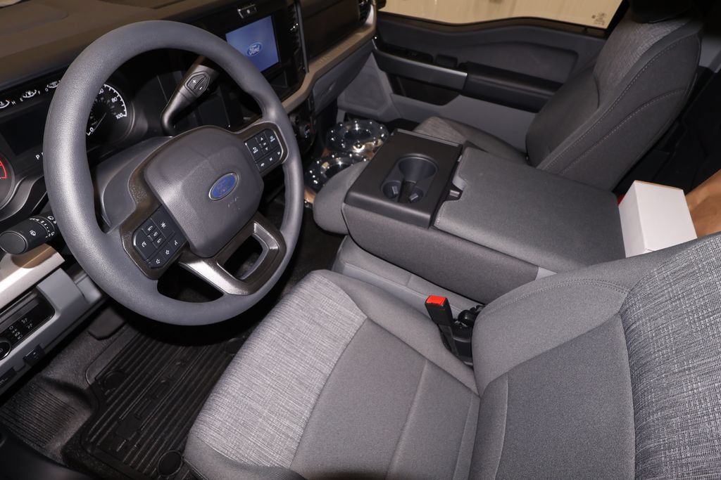 New 2026 Ford F600 4x4 Regular Cab Super Duty w/ XLT Value Package image 21