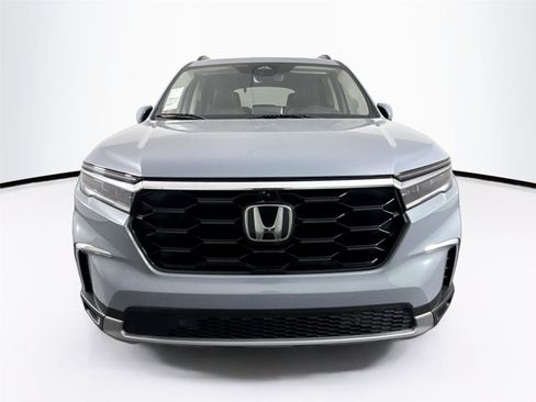 Used 2023 Honda Pilot Elite image 9